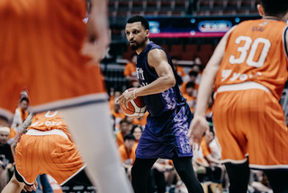 PLG艾夫伯轟38分 攻城獅季後賽扳平領航猿