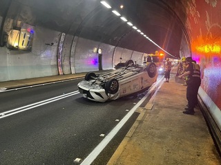 雪隧2車追撞致1傷 疑後方駕駛精神不濟釀禍