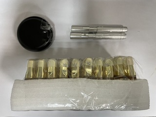 半裸男蹲坐路旁眼神迷茫 中市警查獲大麻菸油彈