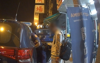 國中生失經濟支柱餓肚子討食 中市警伸援手