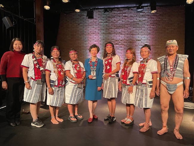 蘭嶼達悟族維也納演出  展現台灣海洋文化 | 華視新聞