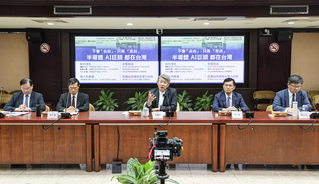 曾文生真除台電董事長？ 新經長郭智輝間接證實