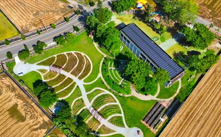 嘉縣正義國小廢校變身 獲全球卓越建設獎肯定