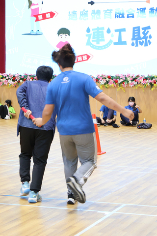 馬祖特教生齊聚運動會  展現不服輸精神