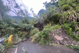 南投仁愛山區降下大雨 力行產業道路坍方仍未搶通