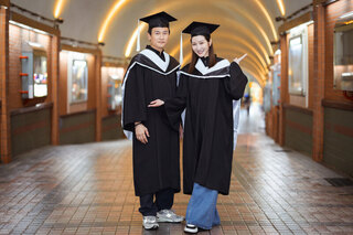 曾莞婷、王振復世新碩班畢業  雙獲傑出表現獎