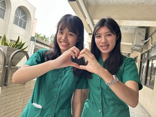 台中女中雙姝同窗10年 攜手邁向醫學路