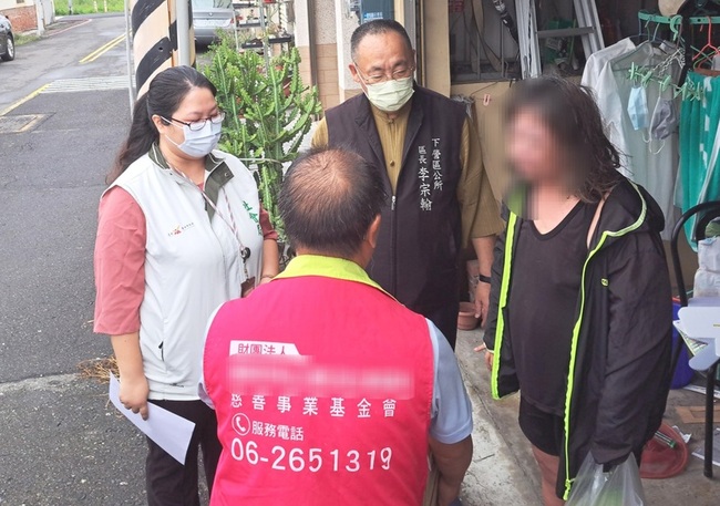 台南婦家貧重病欠罰鍰  善心人代清繳、市府協助 | 華視新聞
