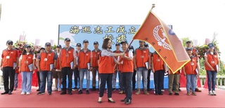 國際海洋日成立海巡志工隊 海保法初審通過送禮