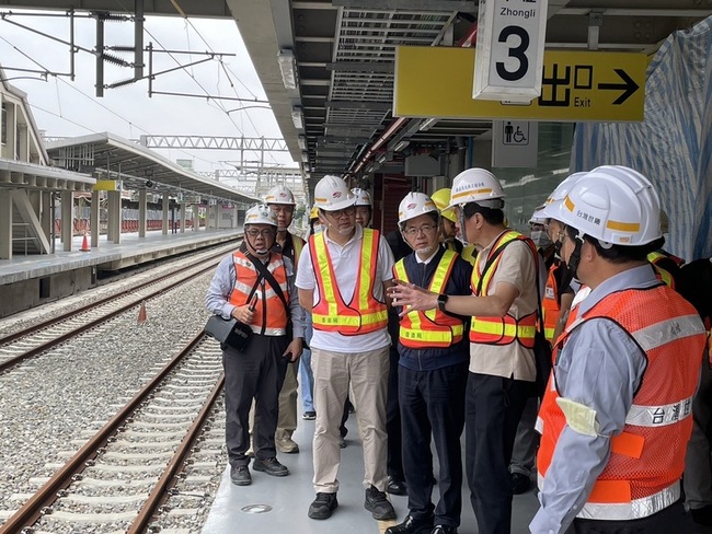 台鐵中壢臨時前站將啟用 交長提醒軌道切換安全 | 華視新聞