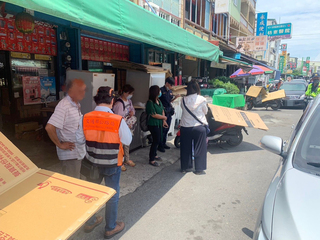屏東枋寮查獲白牌車載客 駕駛挨罰10萬起跳