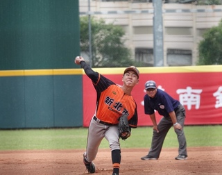 華南青少棒陳禹叡跑出場內滿貫砲 率新北市晉4強