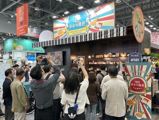 台灣美食前進首爾食品展 懷舊風柑仔店吸人氣 | 華視新聞