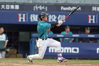 雄鷹單場4轟搶下4連勝  洪總笑說「在放煙火」