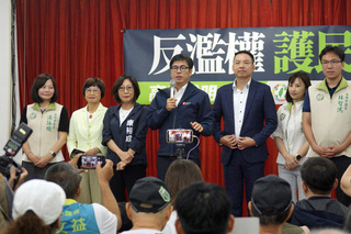 反濫權高雄宣講 陳其邁：立委受託付卻爬到人民頭上