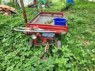 10歲男童駕駛農耕機上路 無照駕駛無罰則