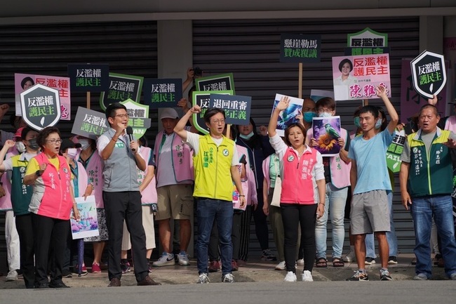 拚政院覆議案反濫權  台中綠營議員街頭宣講 | 華視新聞