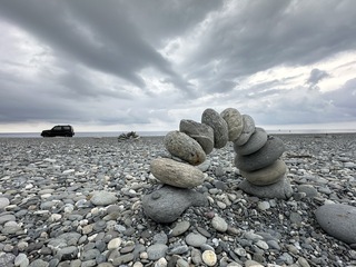 七星潭國際疊石藝術節 邀國外藝術家進駐創作