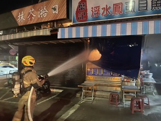 台南和緯市場火警、瓦斯外洩  撲滅關閉無人傷亡