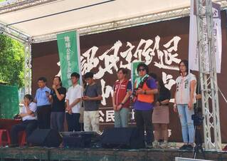 青鳥行動反對提高罷免門檻 藍鷹行動籲罷免綠委