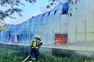 桃園蘆竹連棟倉庫清晨大火  幸無人傷亡原因待查