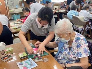 慈濟科技大學長照科菲律賓專班 14畢業生學以致用