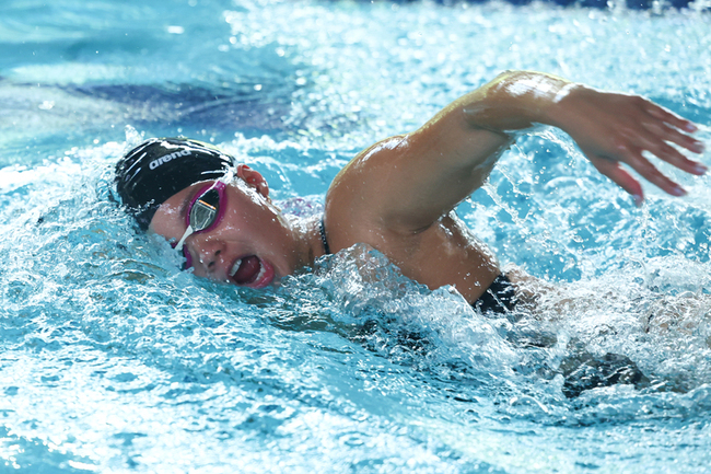 甫雙破全國紀錄 女泳將韓安齊有機會前進巴黎奧運 | 華視新聞