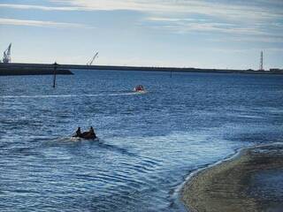 機車停路旁外送員疑台中港戲水失聯 消防海巡搜尋
