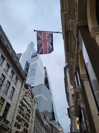 英智庫：中國升高台海局勢 英國新政府需更勇於應對