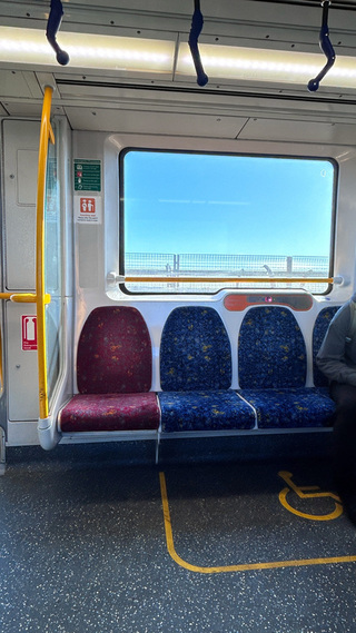 澳洲提醒重視「隱形需求」 墨爾本不讓座恐被罰款