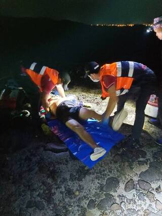 澎湖男子欲夜間「照海」撿螺  倒臥岸際命危送醫