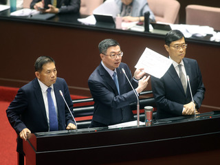 立委籲今年電價不再漲  卓榮泰：努力維持各項穩定