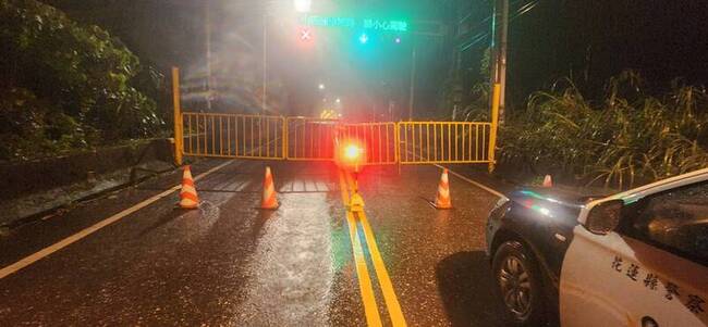 蘇花路廊和中至崇德路段 因強降雨預警性封閉 | 華視新聞