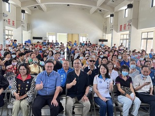 傳盧秀燕擬選國民黨主席 朱立倫：一起加油