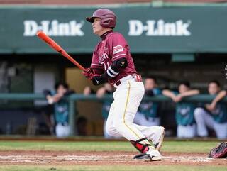 林泓育1700安達成中職第7人  率桃猿擊敗雄鷹