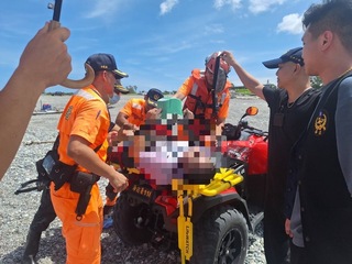 花蓮七星潭5旬男落水  海巡救起命危送醫