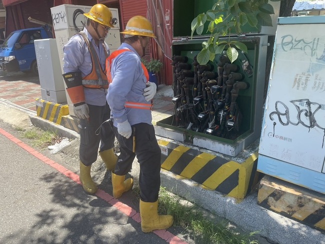 台南逾千戶停電 台電：開關箱熔絲座故障 | 華視新聞