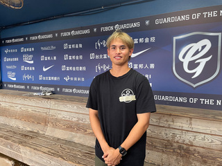 張奕現身新莊主場打招呼 直言台灣打者很會打直球