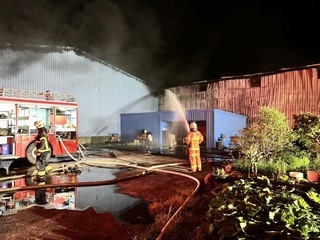 桃園大園倉庫火警  入口處尋獲焦屍