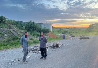 苗縣三義大安溪畔遭倒廢棄物 警追查涉案3人送辦