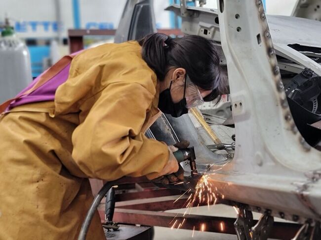 黃千育奪汽車板金中區技能賽金牌  將進軍全國賽 | 華視新聞