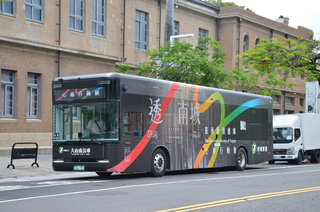 展覽接駁車成「公車行動展」 體驗台南人生活味