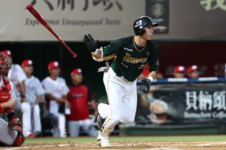 陳文杰改抬腳蓄力效果佳 洪總稱讚「三拍子」好手