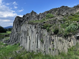 捷克玄武岩外觀似管風琴吸客 成夏日熱門景點