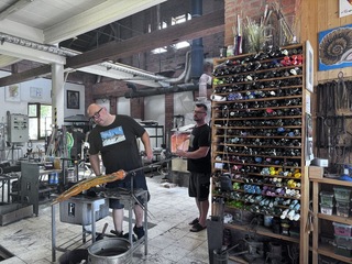 捷克水晶谷聚集玻璃製造商 打造繽紛花園突破創意