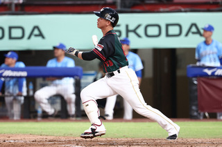 廖健富開轟桃猿猛敲19安灌10分 桃猿擊潰悍將