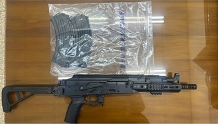 男子尋仇錯認人起口角  台中警查獲玩具長槍送辦