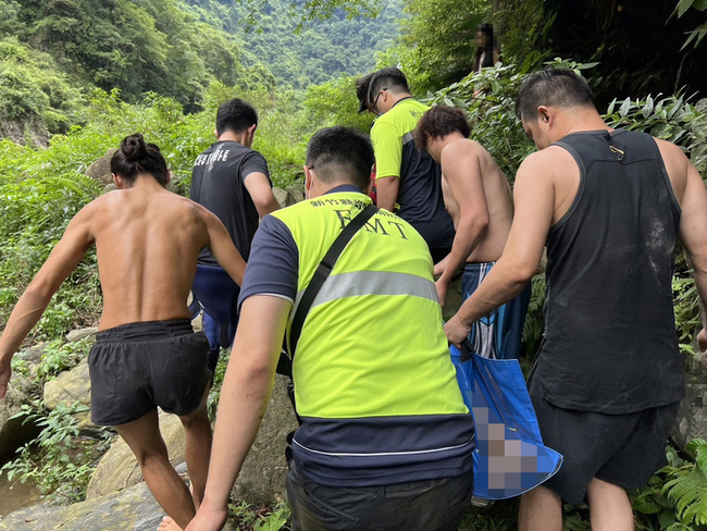 新竹縣小錦屏野溪溫泉戲水 1男子溺水身亡 | 華視新聞