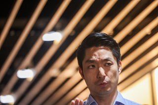 大巨蛋白色座椅吃球  蔣萬安：要求過遠雄加椅套