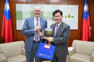 拜會林佳龍 AIT處長谷立言：將強化台美多元合作